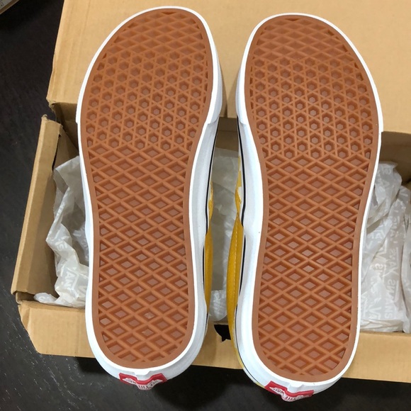 Vans Classic slip on Checkerboard Yolk Yellow - Picture 5 of 6